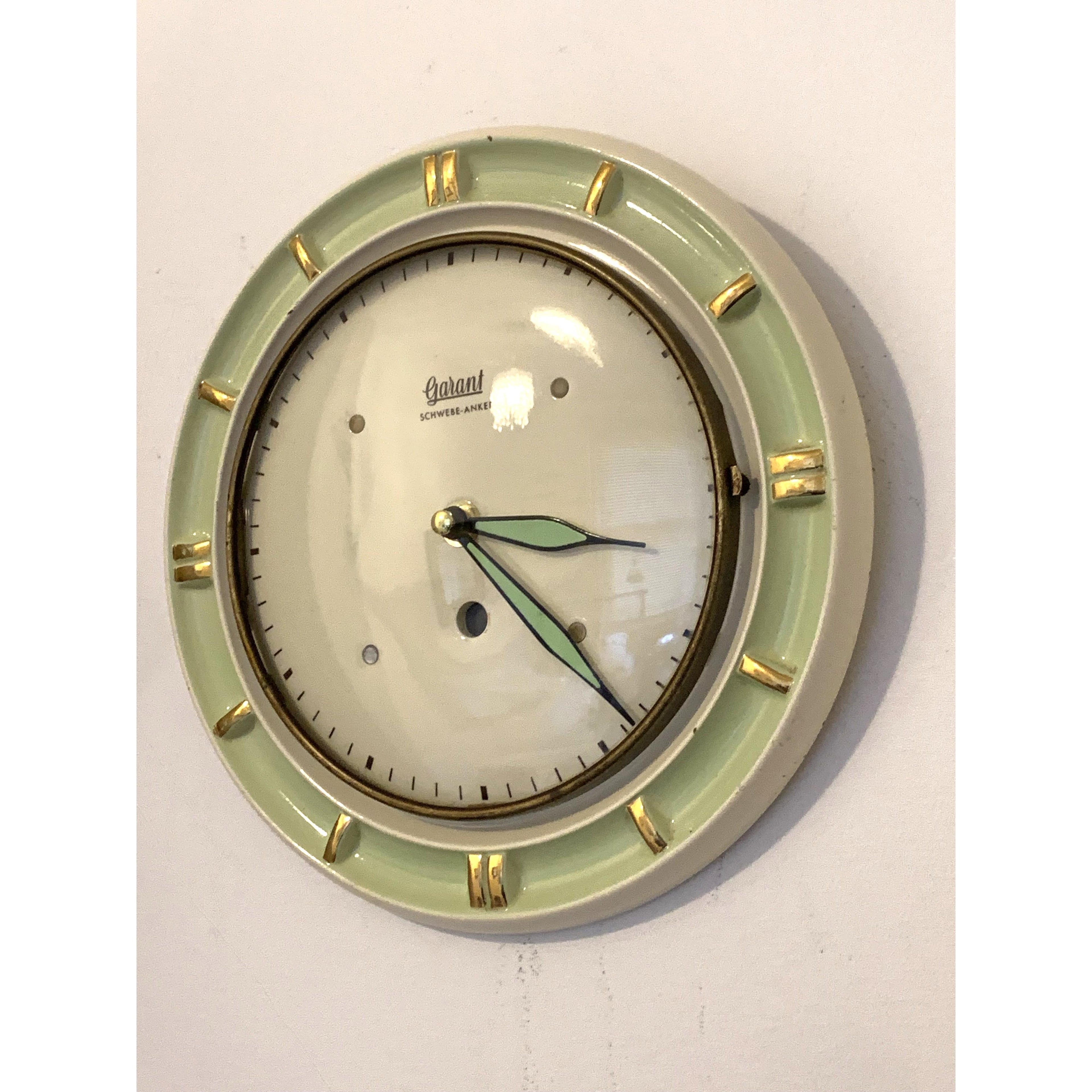 1950s Garant Schwebe-Anker Ceramic Wall Clock – Mint Green, West Germany, Mid Century Modern.