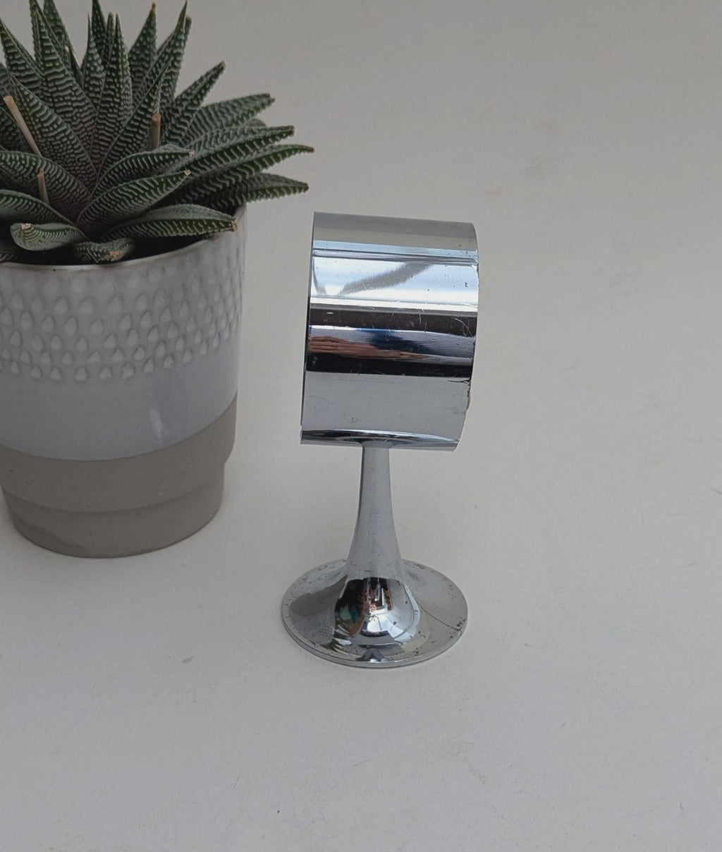 Estyma Tulip Alarm Clock – 1960s West German Space Age Chrome, Blue Luminous Dial
