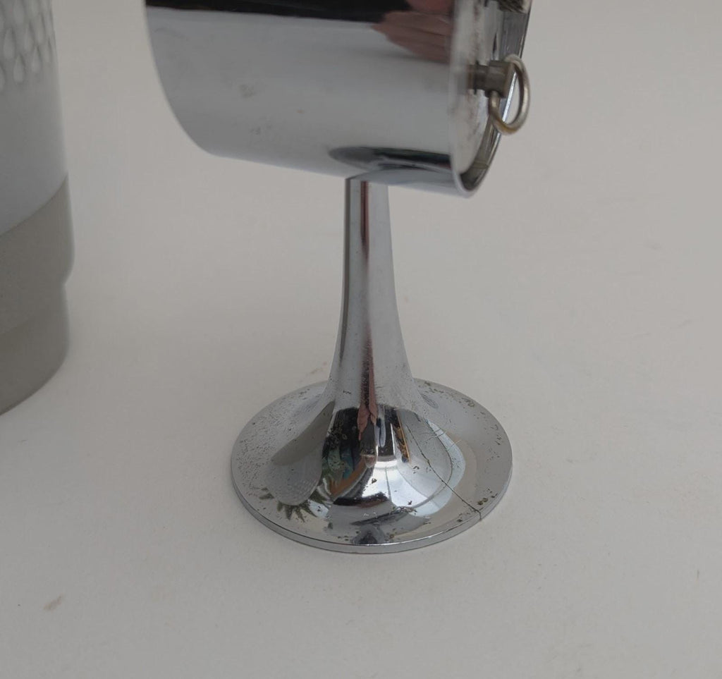 Estyma Tulip Alarm Clock – 1960s West German Space Age Chrome, Blue Luminous Dial