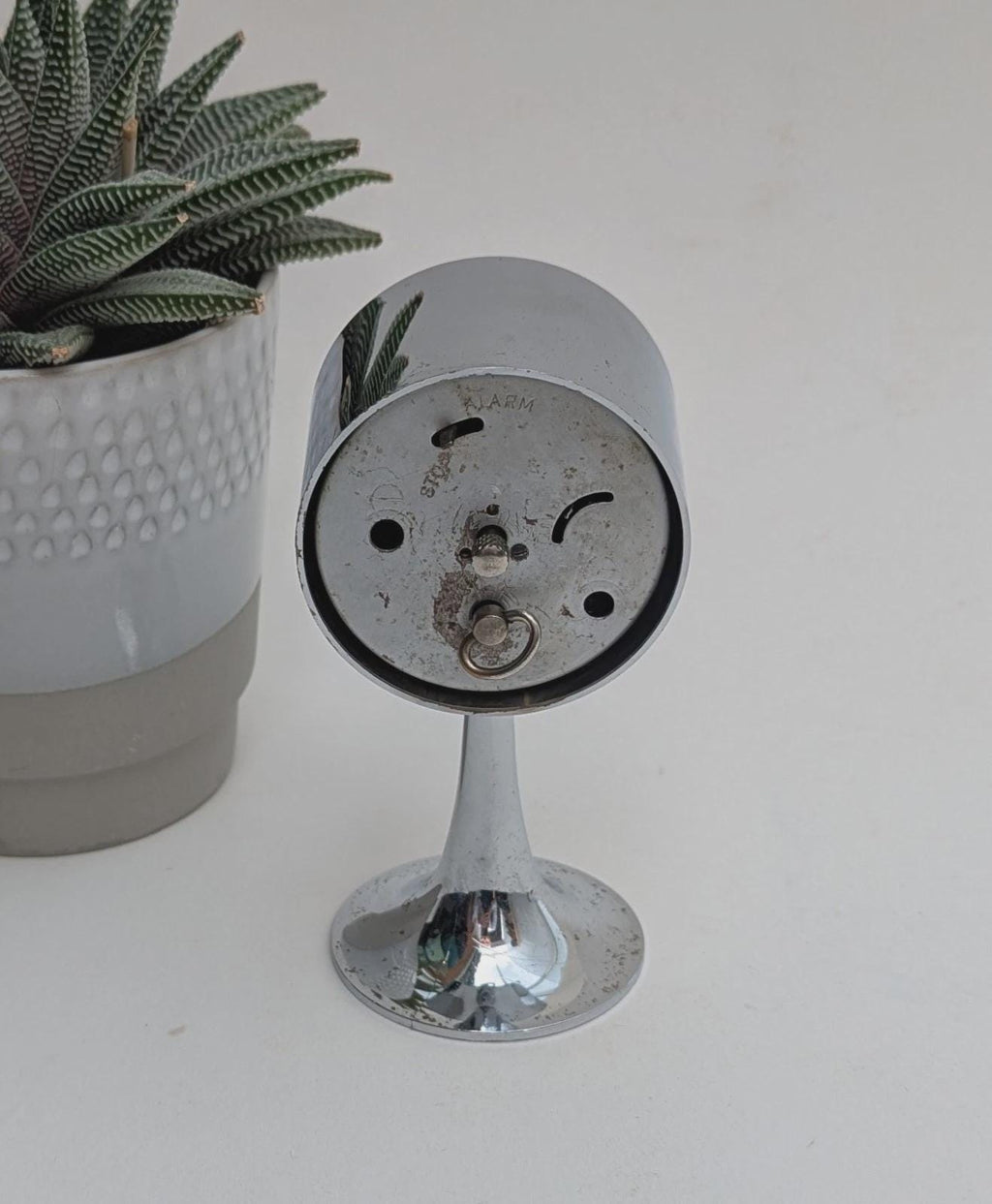 Estyma Tulip Alarm Clock – 1960s West German Space Age Chrome, Blue Luminous Dial
