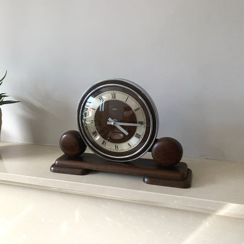 1940s Metamec Art Deco Mantel Clock – Vintage Wooden Shelf Clock, Quartz Movement