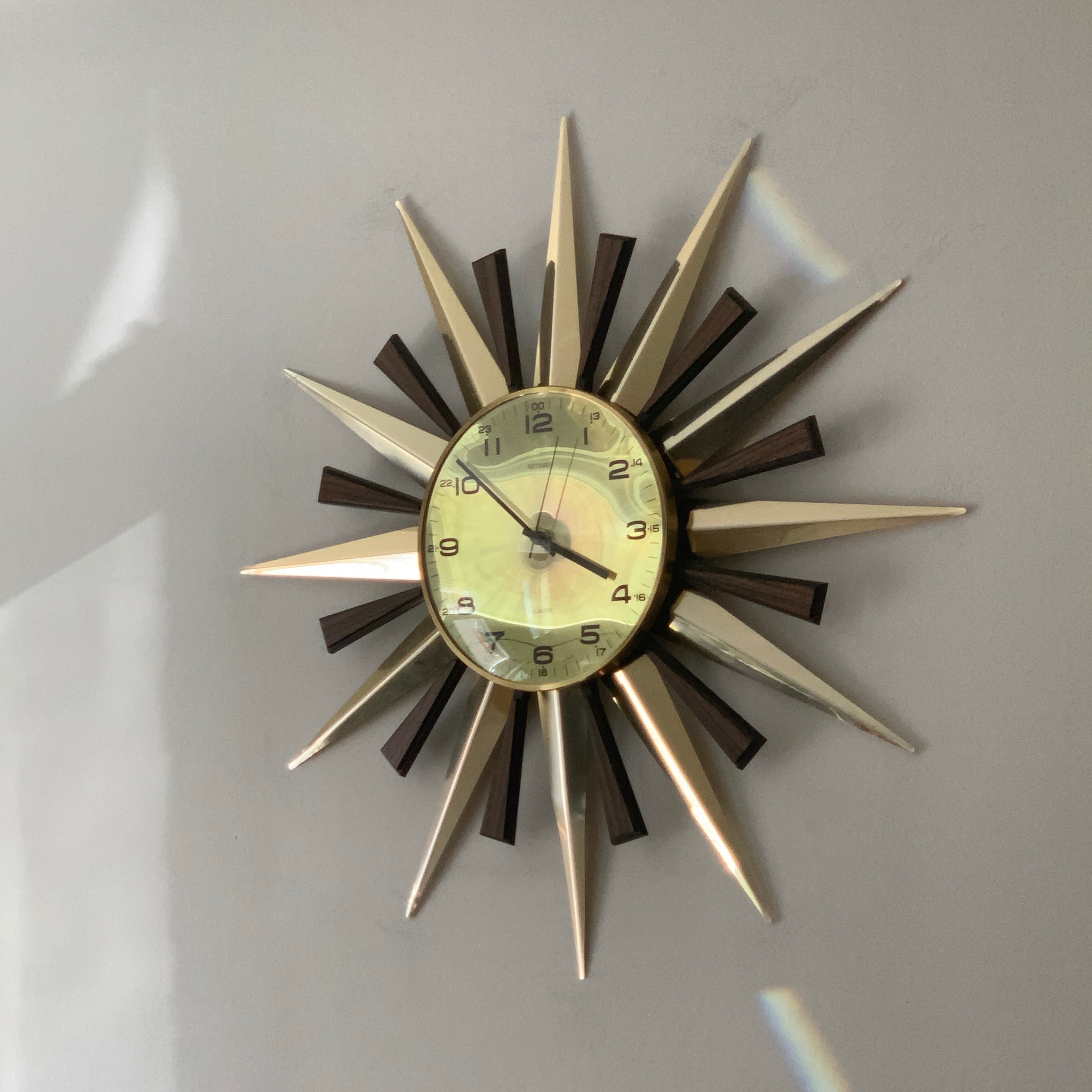Metamec Sunburst Wall Clock, Model 5629 Brass Starburst 1970s Quartz 24 hour dial Reserved