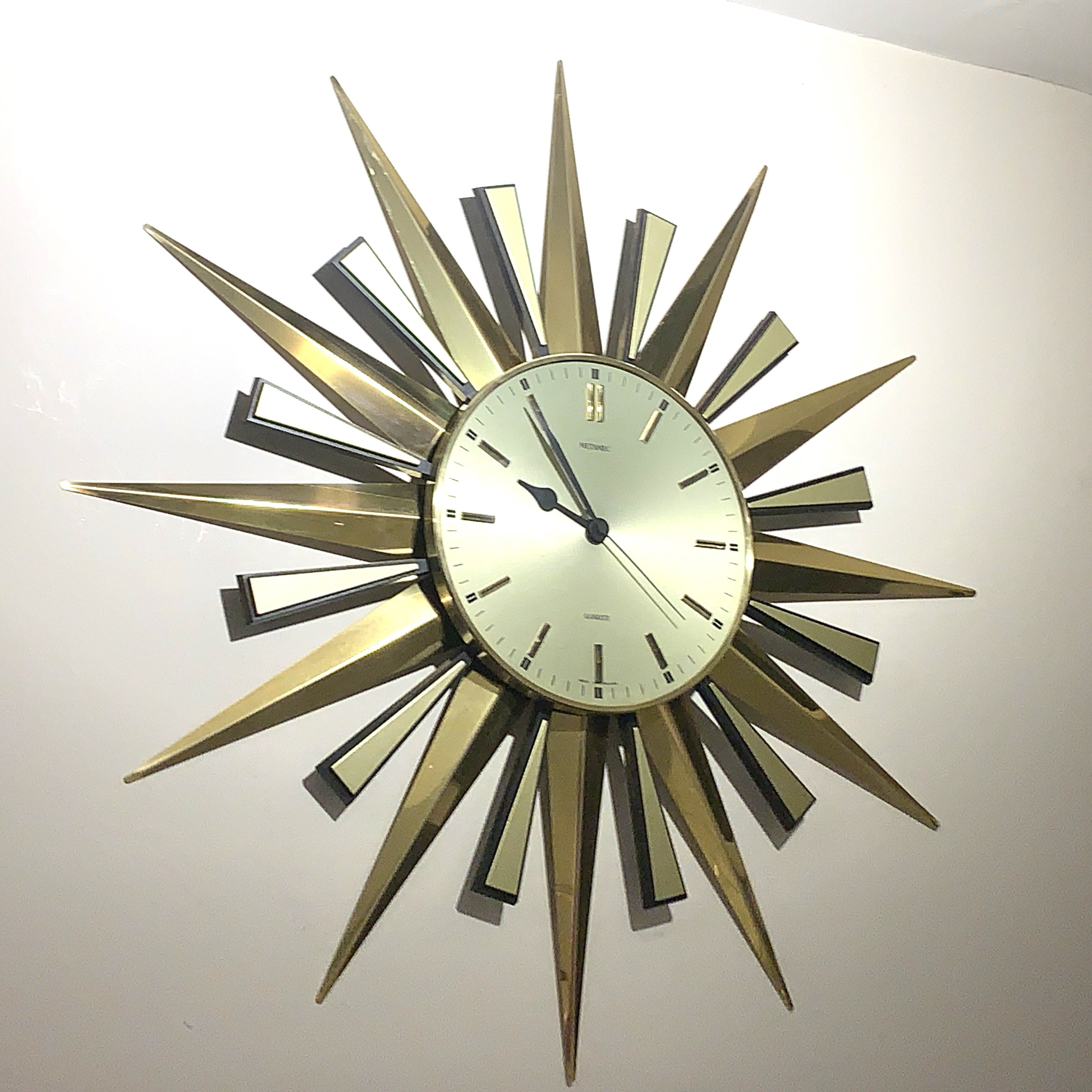 Metamec Sunburst Wall Clock, Rare Model 5629 Brass Starburst 1970s Quartz
