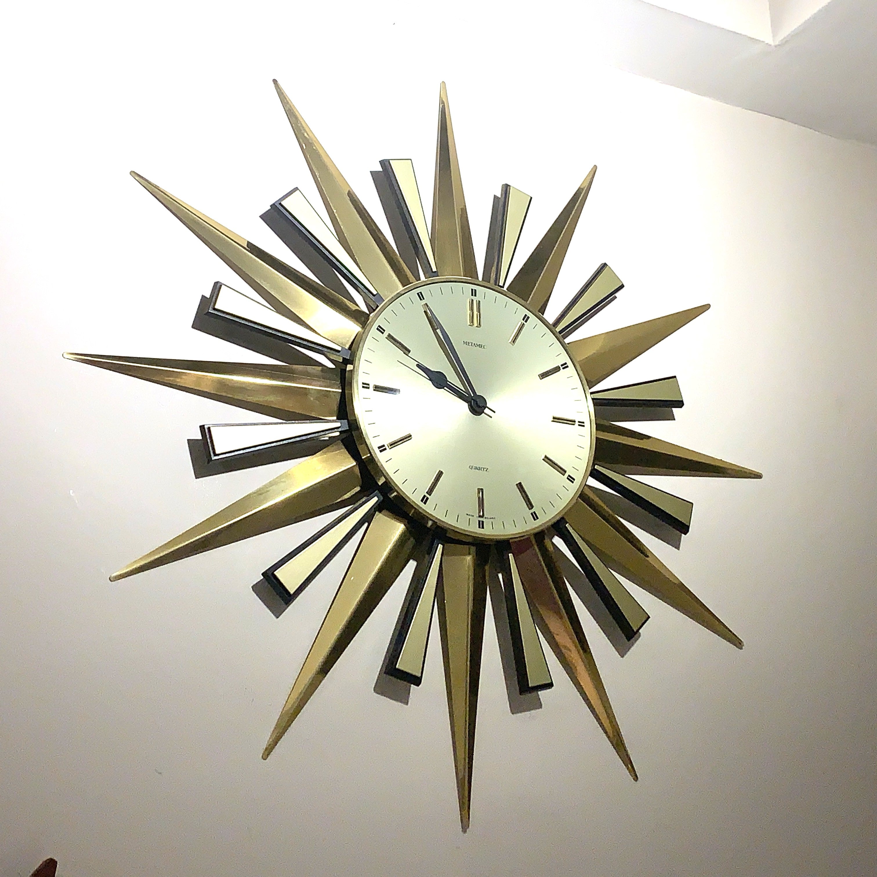 Metamec Sunburst Wall Clock, Rare Model 5629 Brass Starburst 1970s Quartz