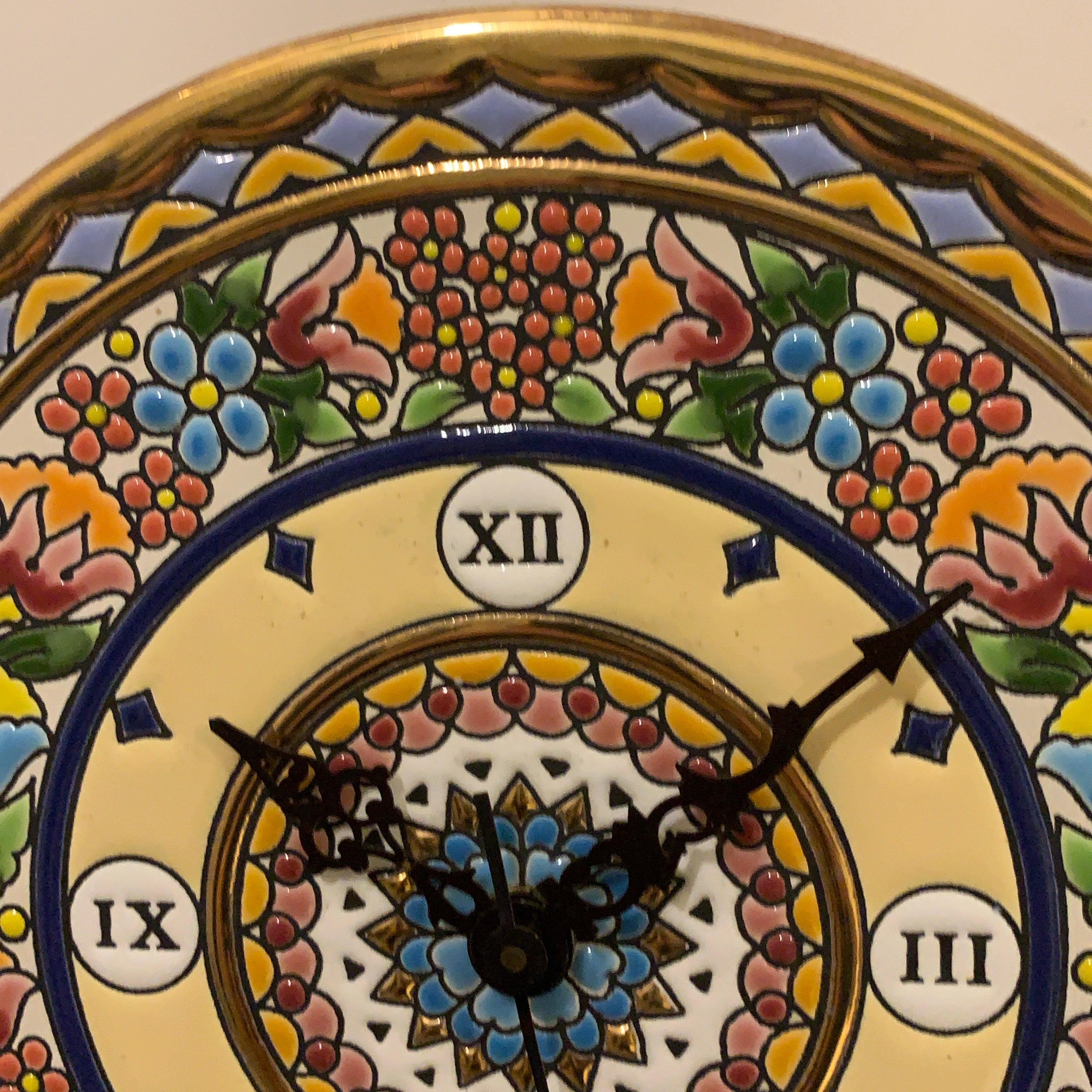 Cearco Spain Ceramic Wall Clock — Hand Painted 24K Gold Floral