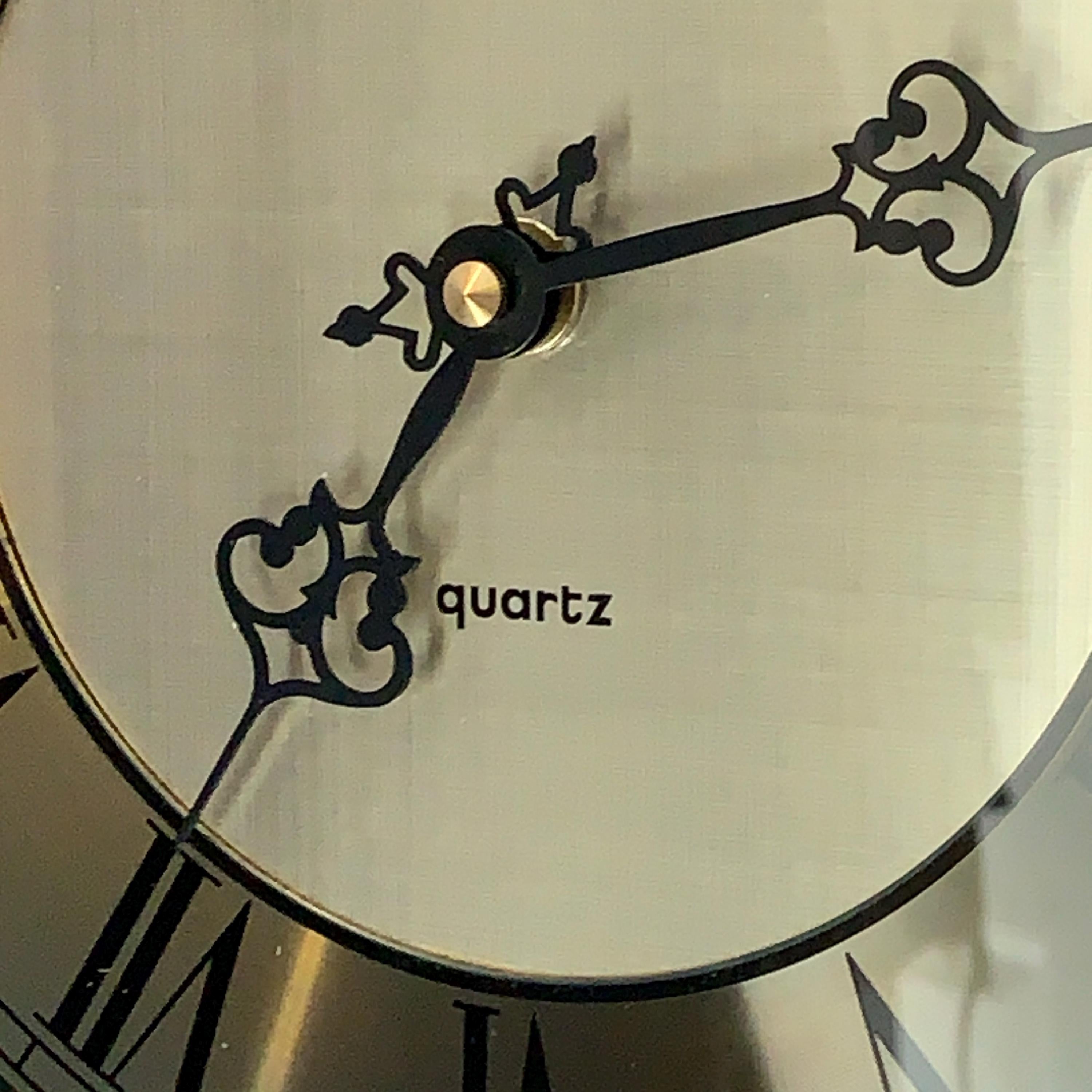 Junghans Wall Clock, Red Oak Case, Roman Numerals, German Quartz, 1970s–1980s, 11.25 Inch