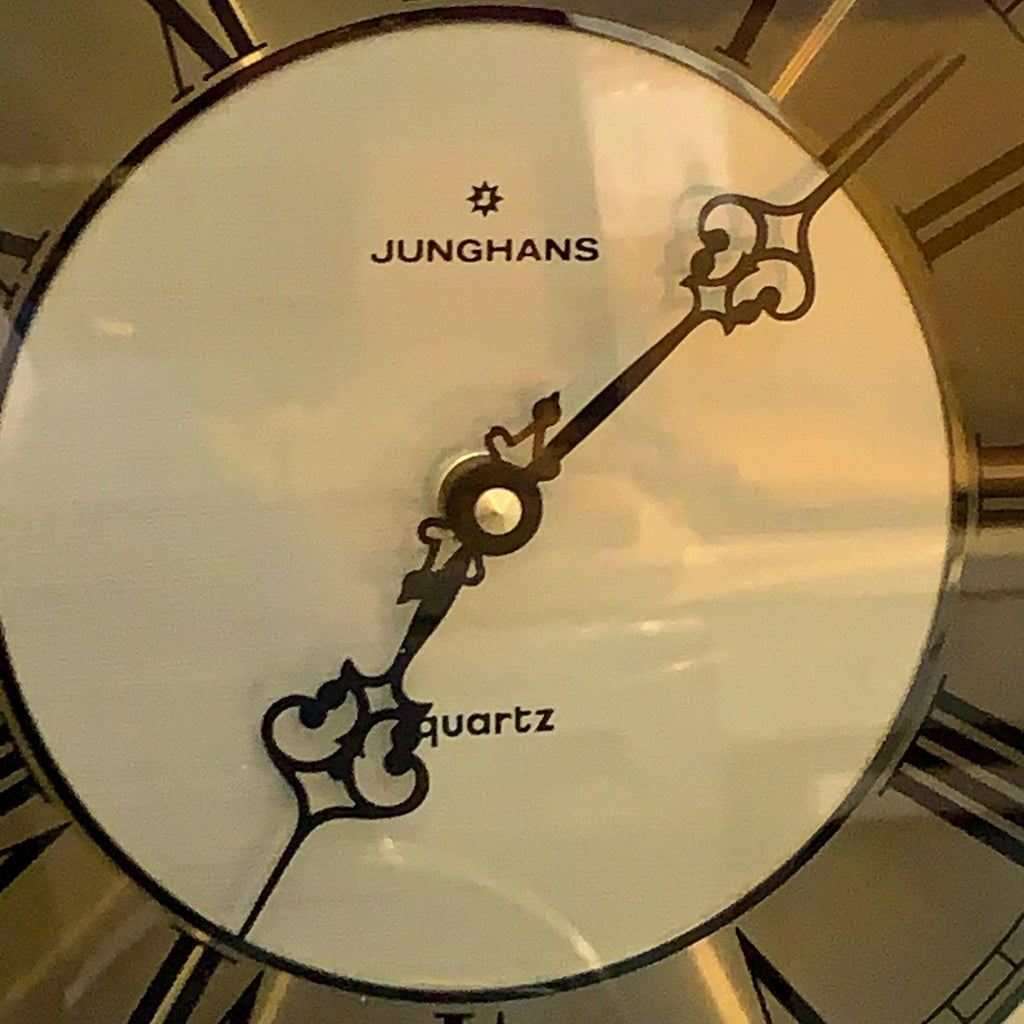 Junghans Wall Clock, Red Oak Case, Roman Numerals, German Quartz, 1970s–1980s, 11.25 Inch