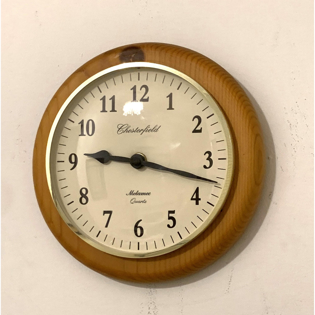 Metamec Chesterfield Wall Clock – Vintage Pine Wood Brass Bezel Arabic Numeral Quartz 7½ Inch