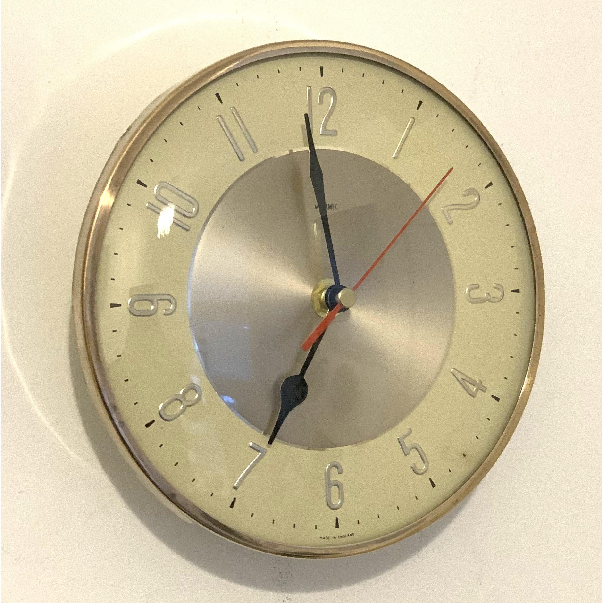 Metamec Model 3857 Wall Clock – 1960s Cream Gold Kitchen Clock Quartz Converted Made in England