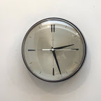 Metamec Model 430 Wall Clock – 1960s Black Bakelite Chrome Bezel Silver Dial Quartz Made in England