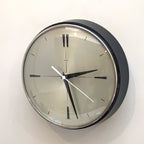 Metamec Model 430 Wall Clock – 1960s Black Bakelite Chrome Bezel Silver Dial Quartz Made in England