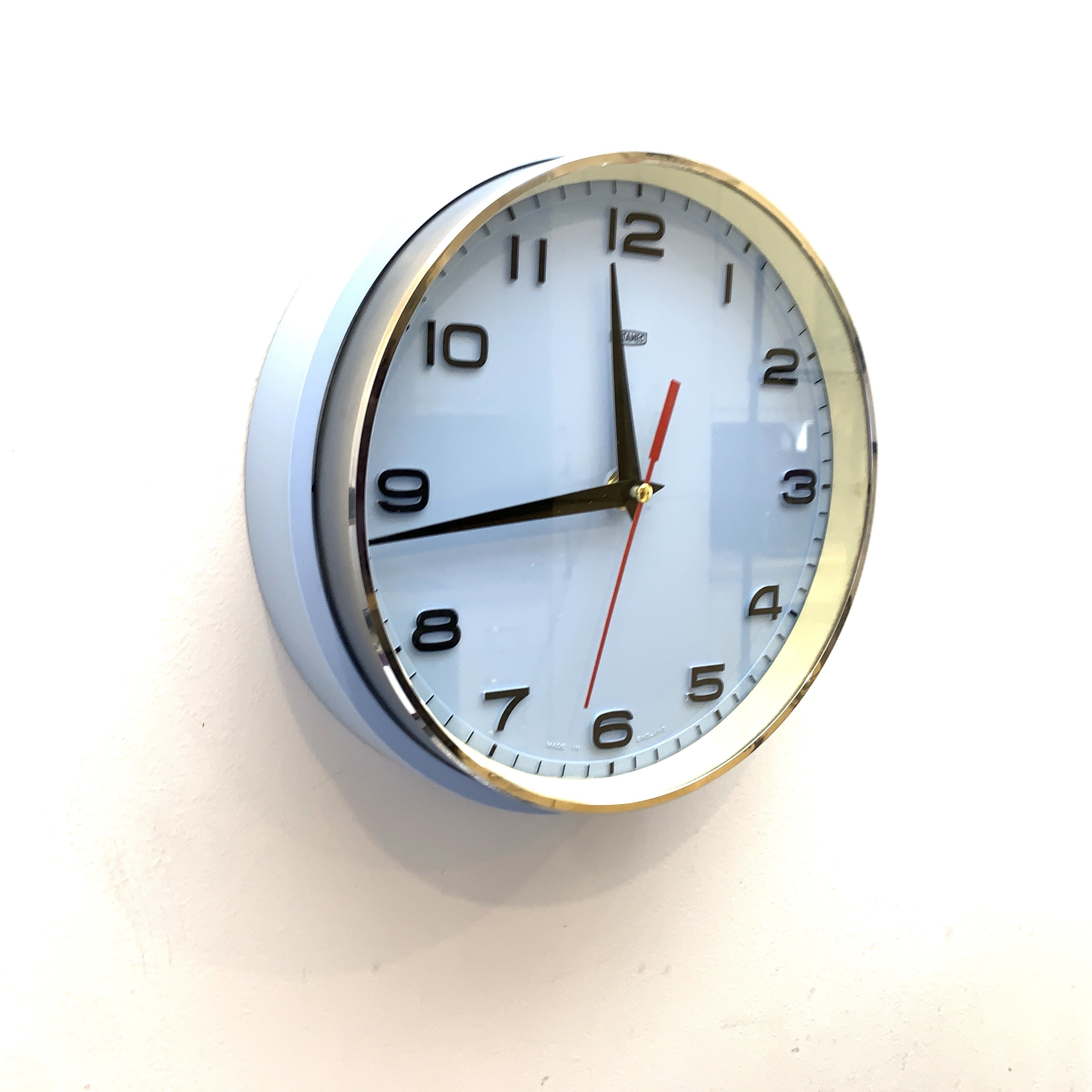 Metamec Model 5601 Wall Clock – 1960s Pale Blue Bakelite Brushed Aluminium Bezel New Quartz 8 Inch