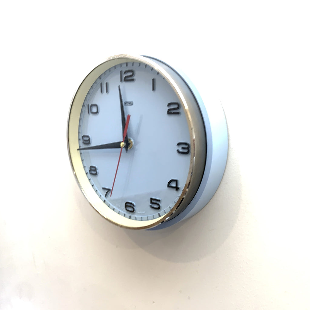 Metamec Model 5601 Wall Clock – 1960s Pale Blue Bakelite Brushed Aluminium Bezel New Quartz 8 Inch