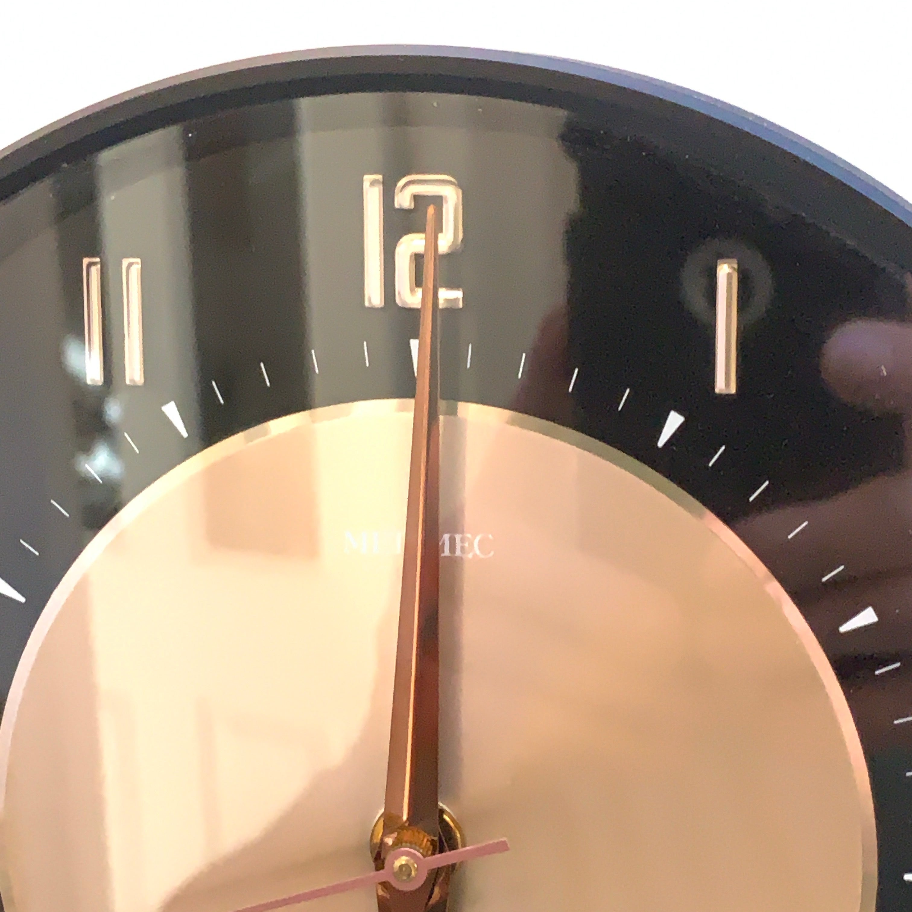 Metamec Model 5635 Wall Clock – 1970s Copper Rose Gold Two Tone Dial Original Movement 8 Inch