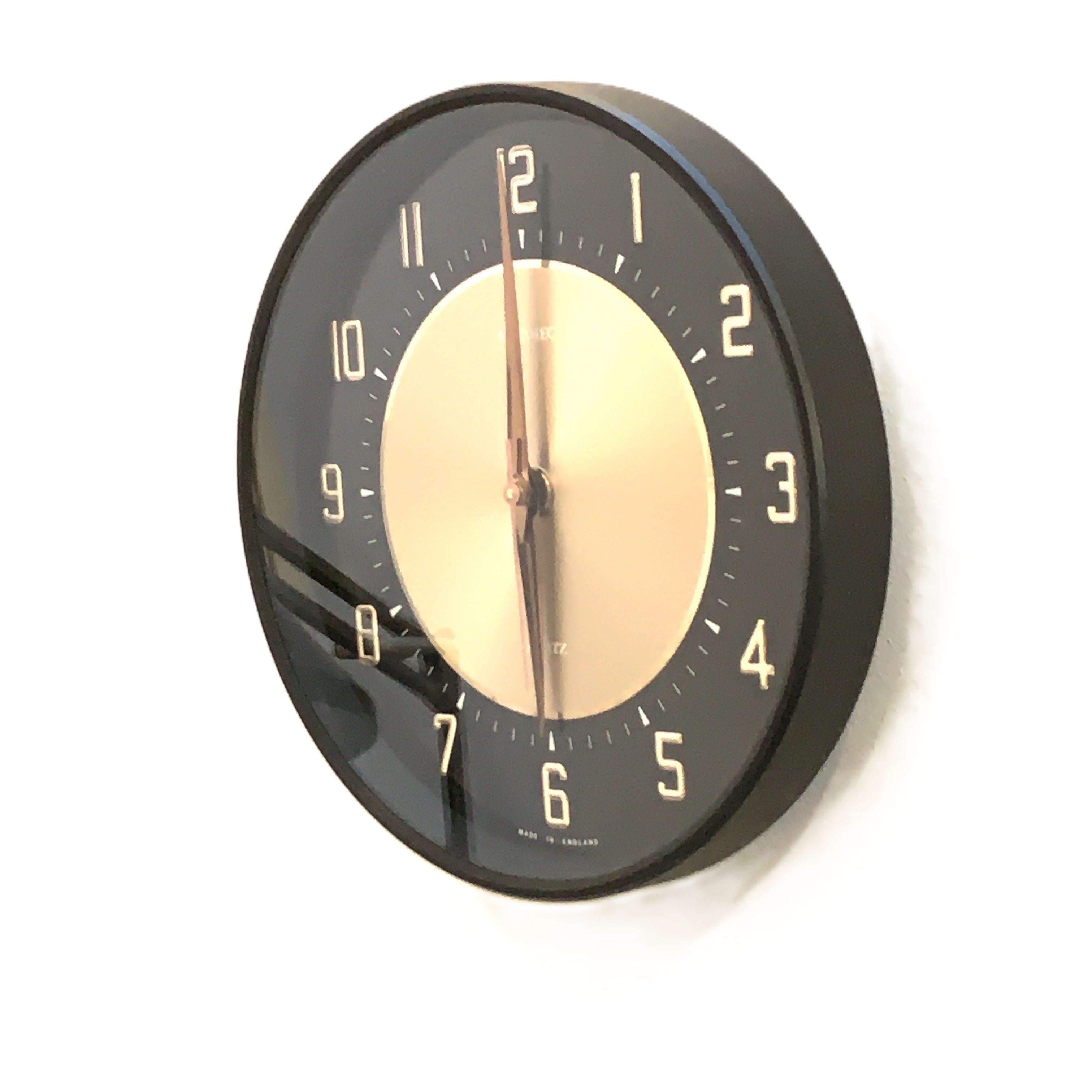 Metamec Model 5635 Wall Clock – 1970s Copper Rose Gold Two Tone Dial Original Movement 8 Inch