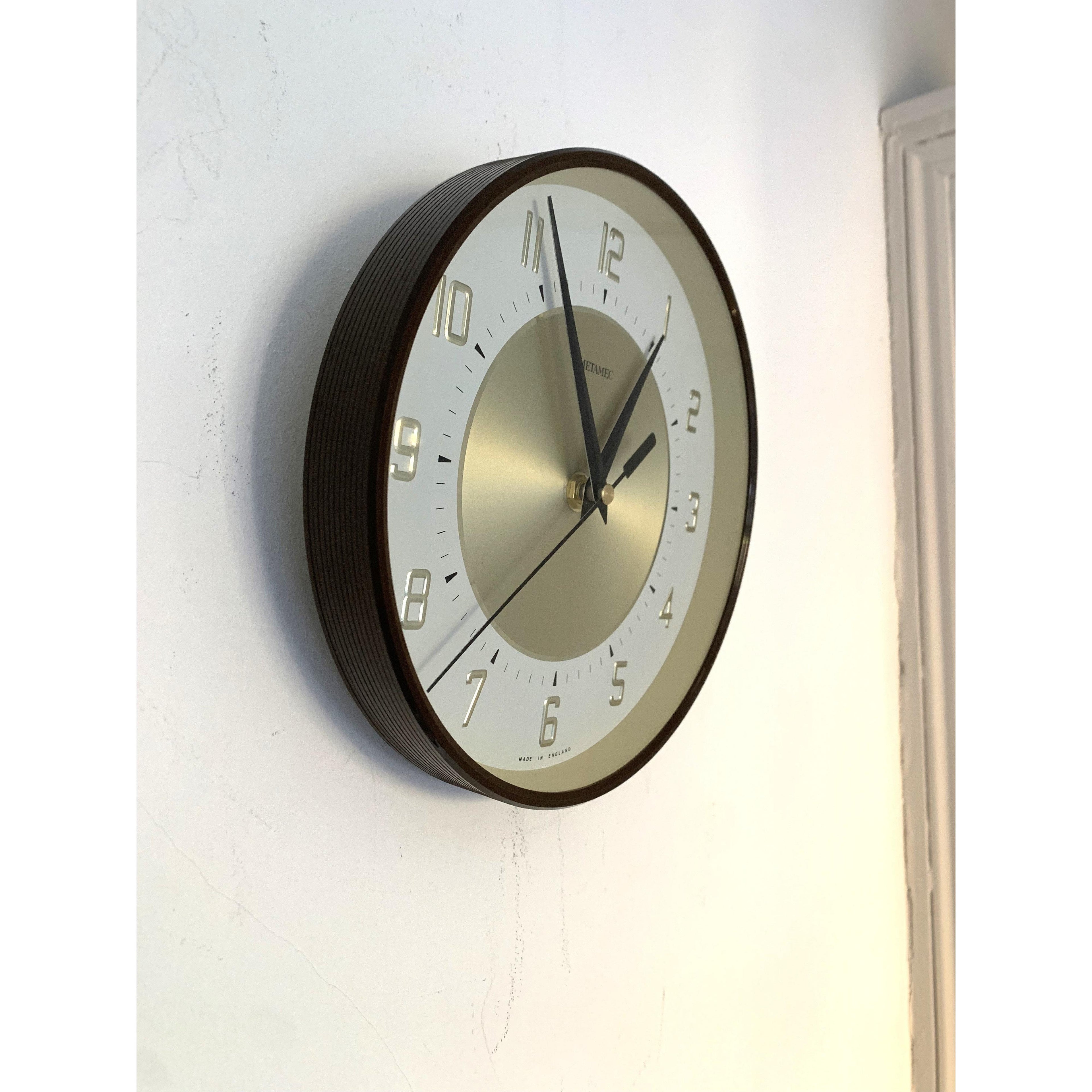 Metamec Model 5635 Wall Clock – 1970s English Brown Gold White Dial 8 Inch Made in England