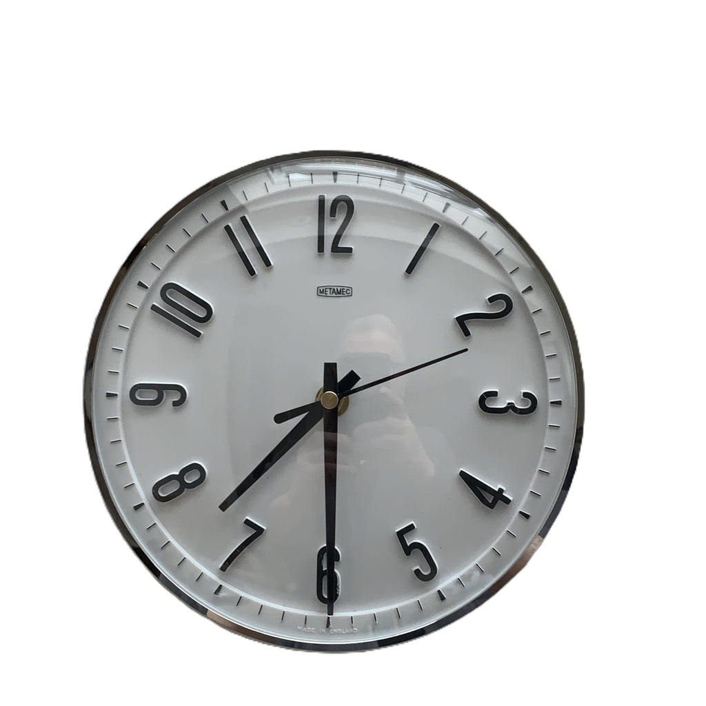 Metamec Model 5868 Wall Clock – 1960s White Chrome Bezel Arabic Numeral All Black Hands 8 Inch