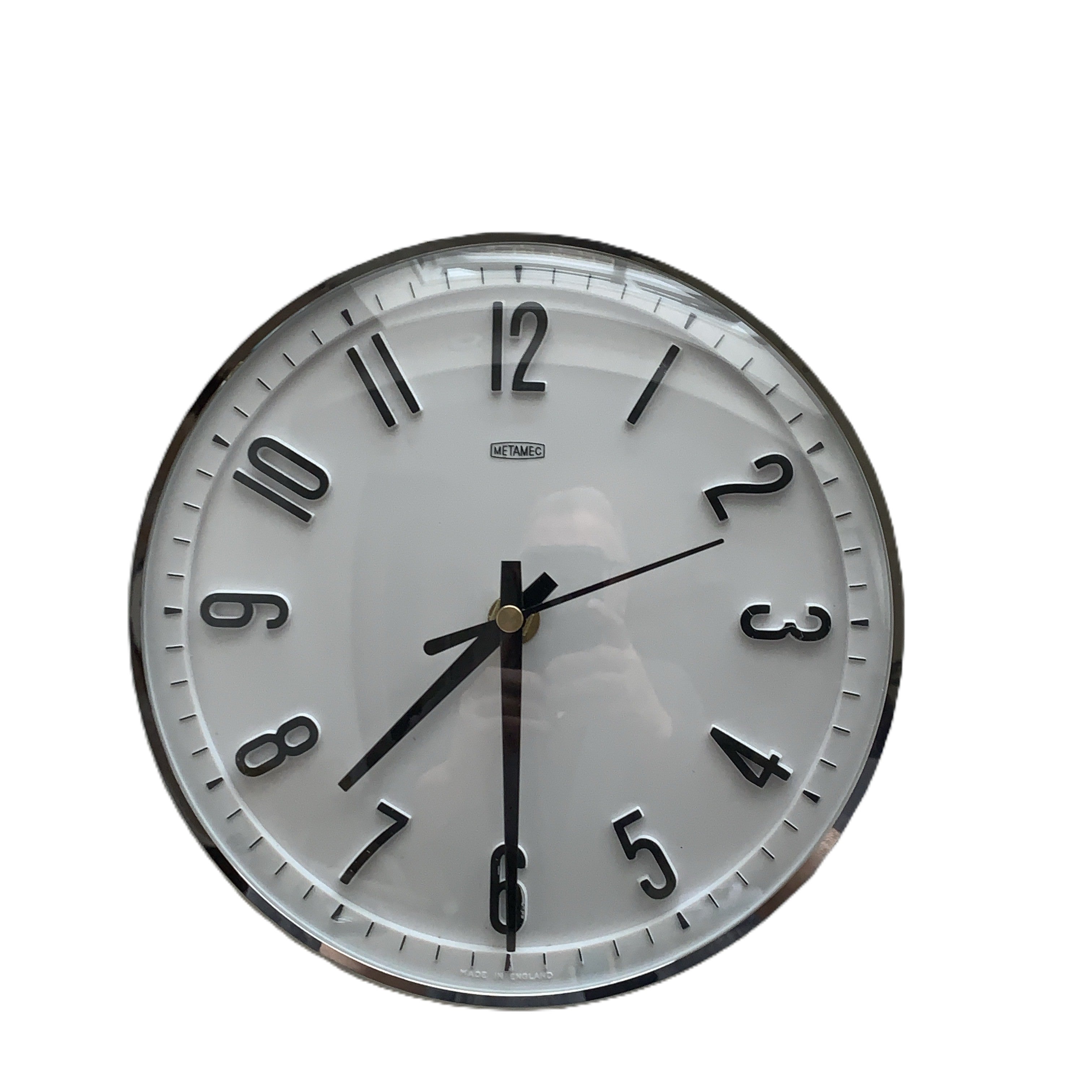 Metamec Model 5868 Wall Clock – 1960s White Chrome Bezel Arabic Numeral All Black Hands 8 Inch