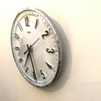 Metamec Model 5868 Wall Clock – 1960s White Chrome Bezel Arabic Numeral All Black Hands 8 Inch