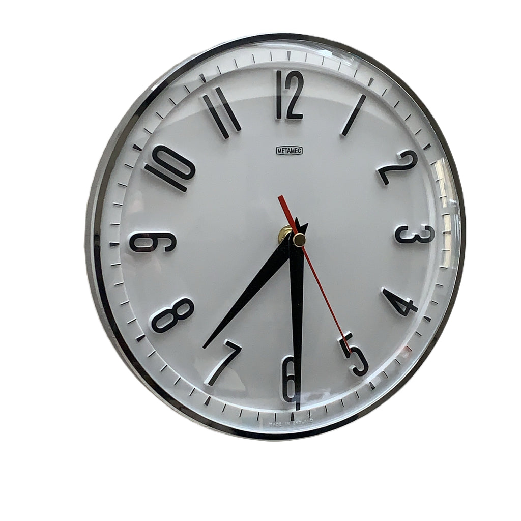 Metamec Model 5868 Wall Clock – 1960s White Chrome Bezel Arabic Numeral New Quartz 8 Inch England