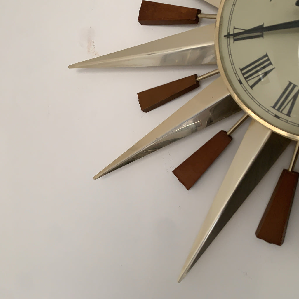 Metamec Model 5892 Starburst Wall Clock – 1960s Brass Edition Teak Brass Roman Numeral Quartz