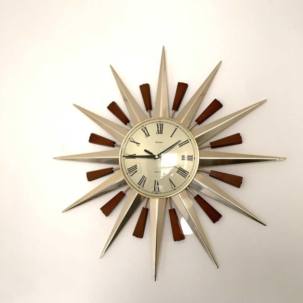 Metamec Model 5892 Starburst Wall Clock – 1960s Brass Edition Teak Brass Roman Numeral Quartz