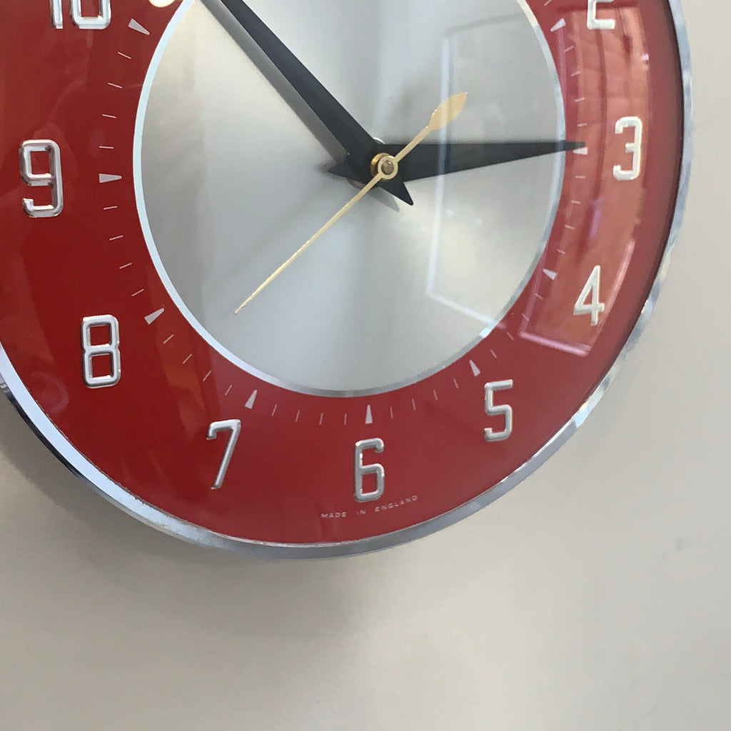 Metamec Wall Clock Model 5867 Red Silver Original 1960s Transistor Chrome