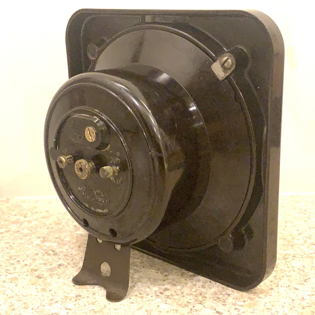 Rare 1952 Metamec Bakelite Mantel Clock, Model 748, Quartz Movement, Art Deco Style
