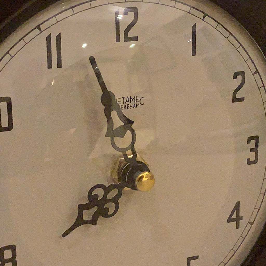 Rare 1952 Metamec Bakelite Mantel Clock, Model 748, Quartz Movement, Art Deco Style
