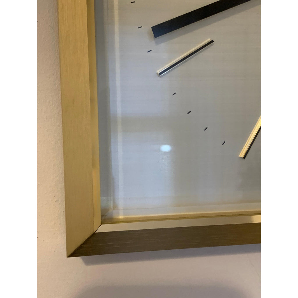 Seiko QA211D Square Wall Clock – 1970s Gold Tone Brass Frame Textured Dial Original Hands 11 Inch
