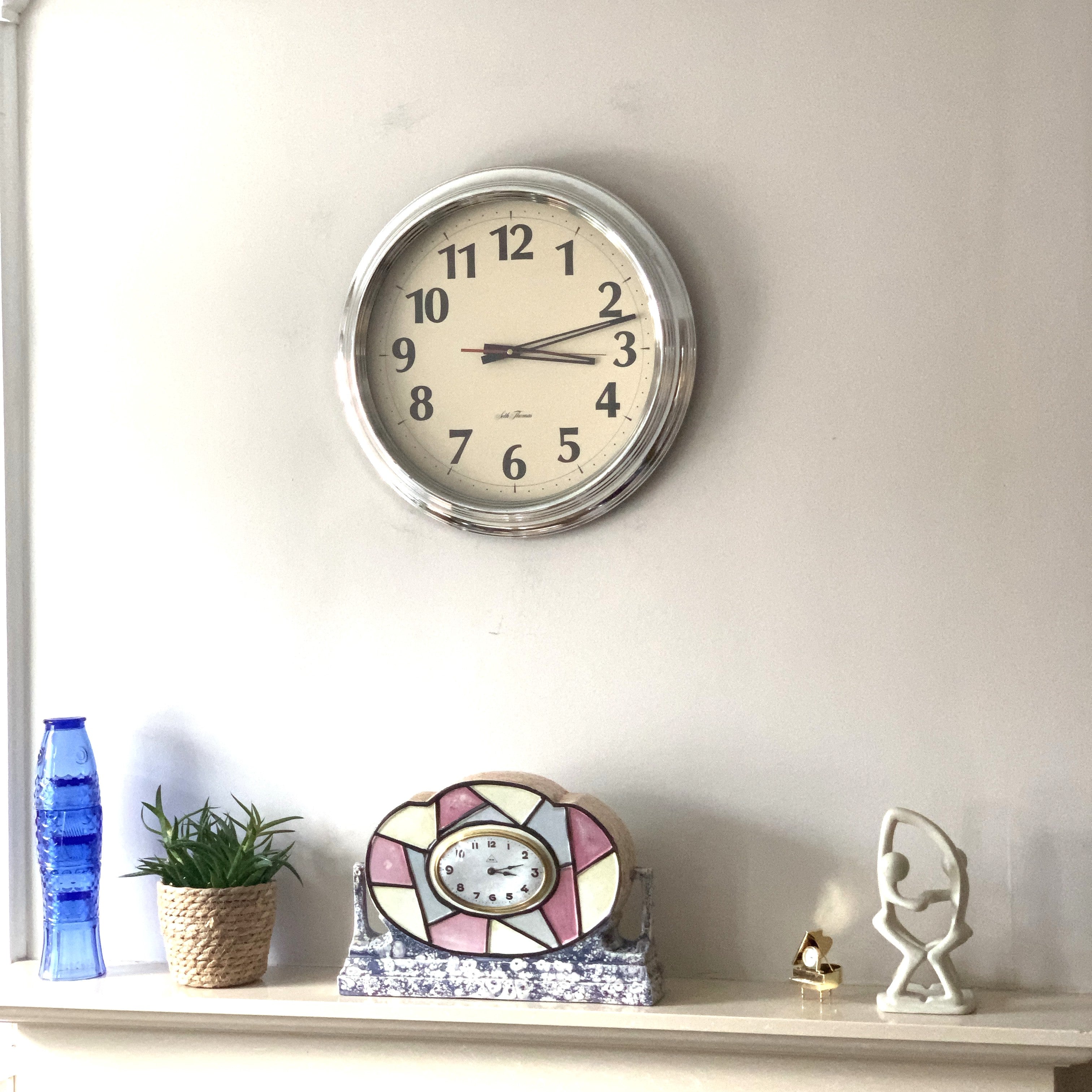 Seth Thomas Manager 16Q Chrome Wall Clock – 18.25 Inch Retro Statement Piece