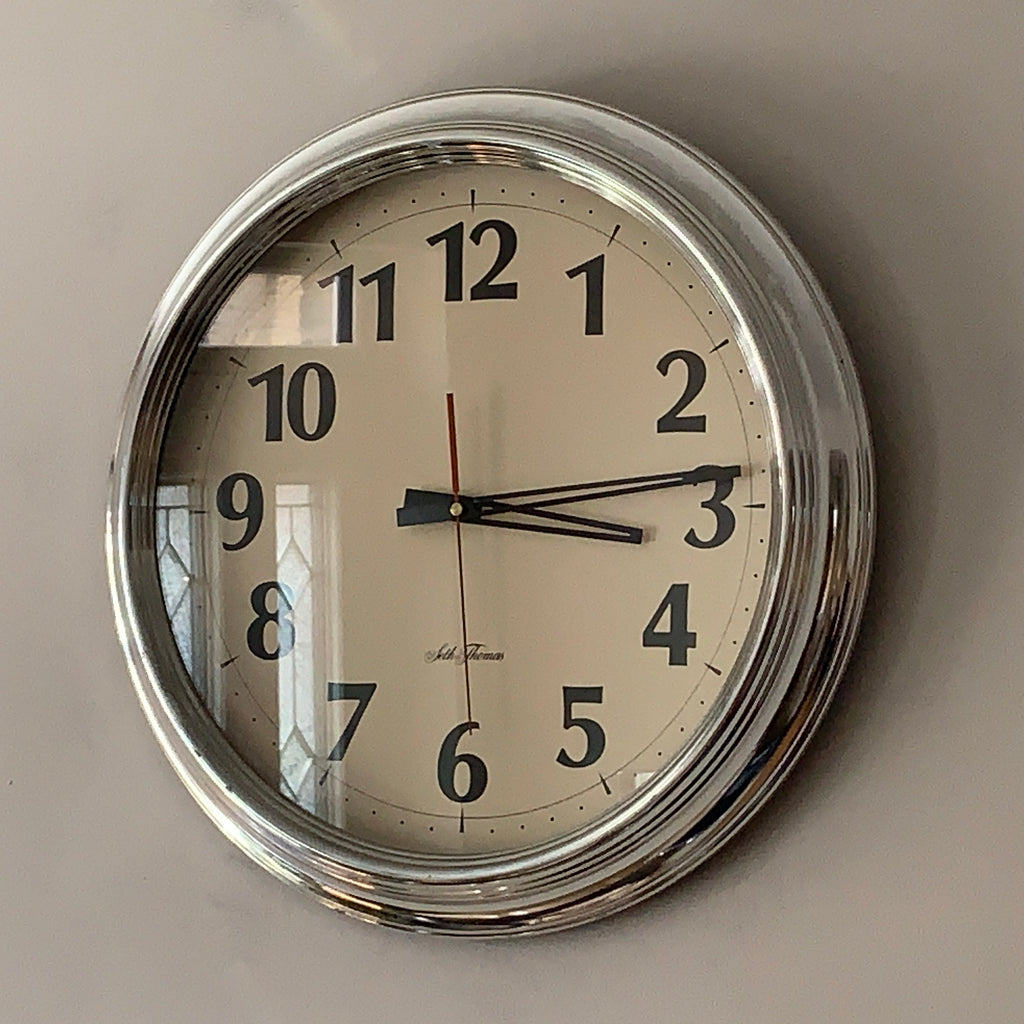 Seth Thomas Manager 16Q Chrome Wall Clock – 18.25 Inch Retro Statement Piece