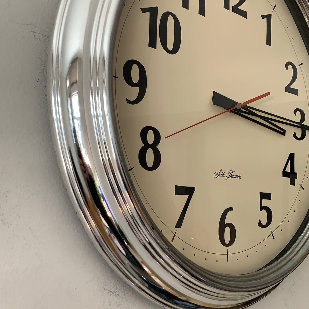 Seth Thomas Manager 16Q Chrome Wall Clock – 18.25 Inch Retro Statement Piece