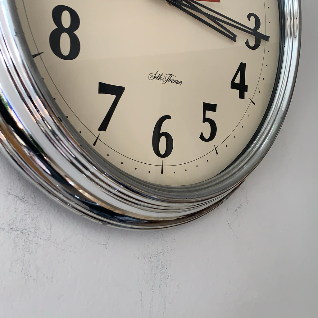 Seth Thomas Manager 16Q Chrome Wall Clock – 18.25 Inch Retro Statement Piece