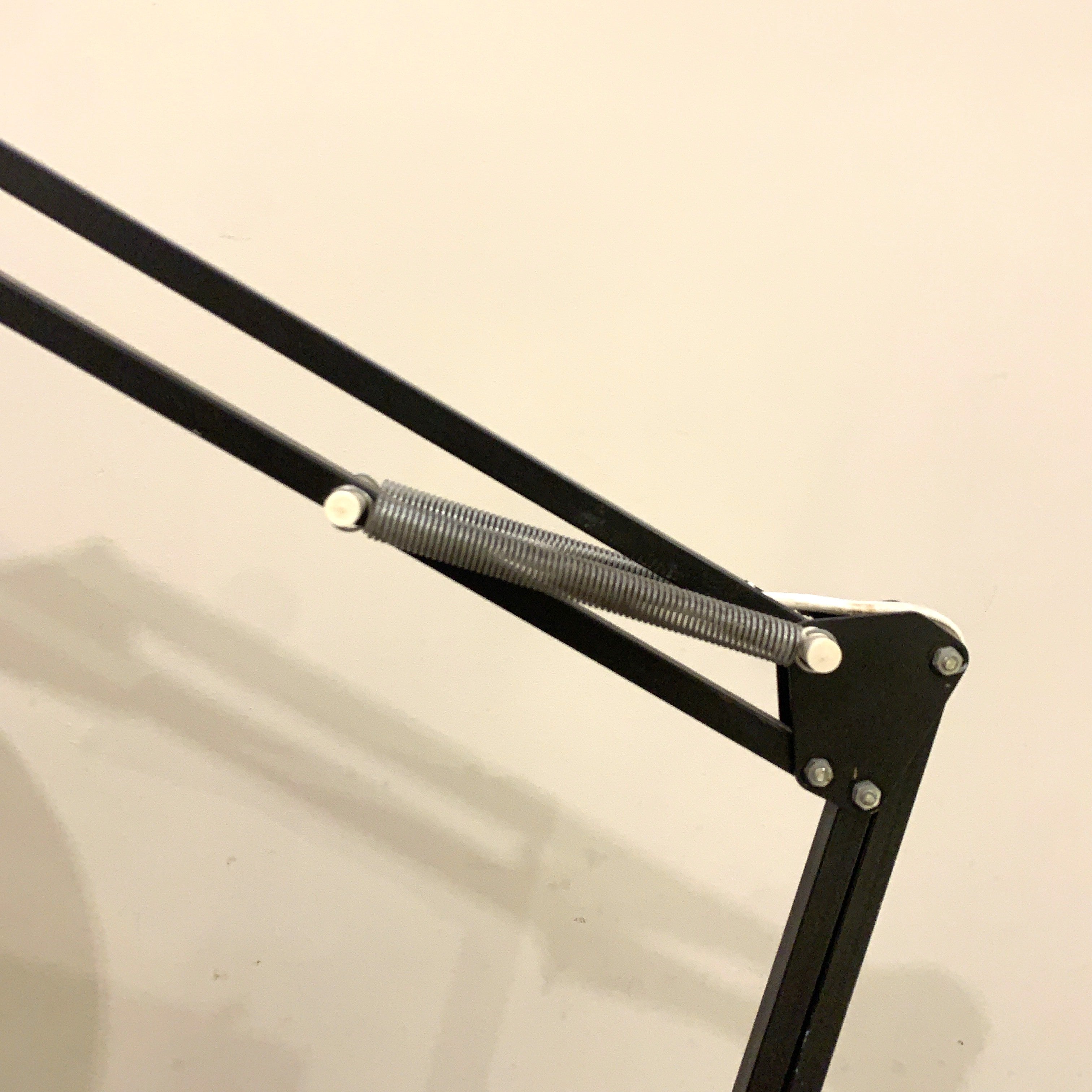 Twist T1 Architect Desk Lamp – 1970s Black Lacquered Steel Parallelogram Arm French 70cm