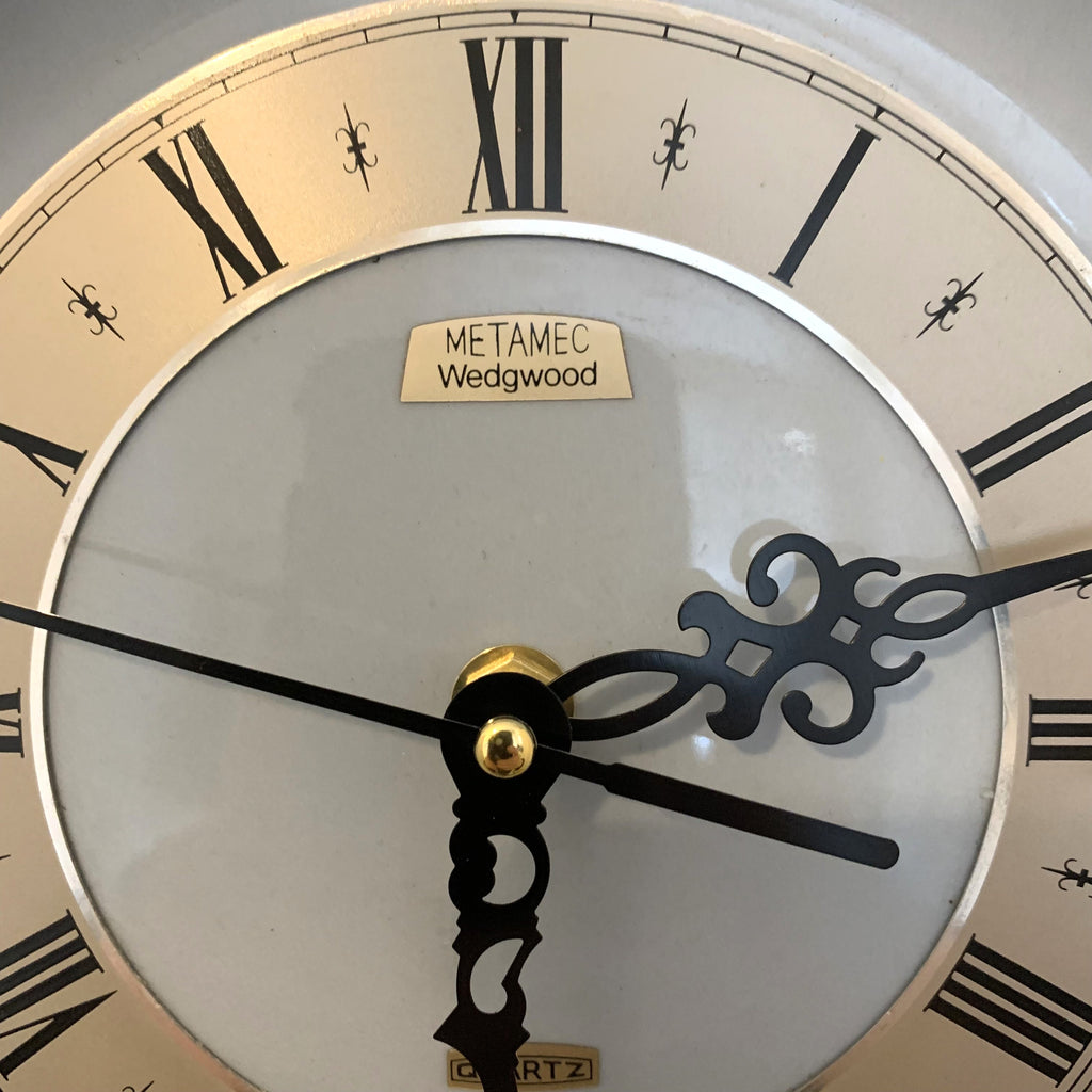 Wedgwood Metamec Collaboration Wall Clock – 1977 Blue Jasperware Vine Leaf Quartz 10 Inch Perfect