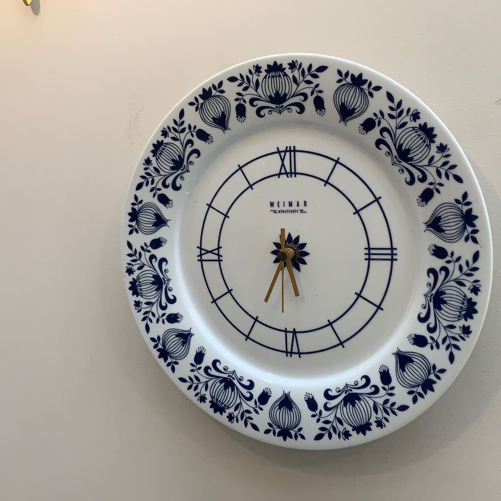 Weimar Electronic Porcelain Plate Clock, 1970s, Cobalt Blue Folk Art Floral, East Germany