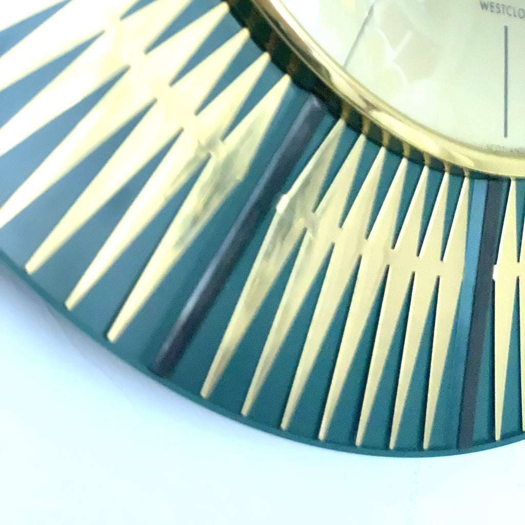 Westclox Scotland Wall Clock – Late 1960s Teal Green Gold Starburst 12 Inch NOS Original Box Mains