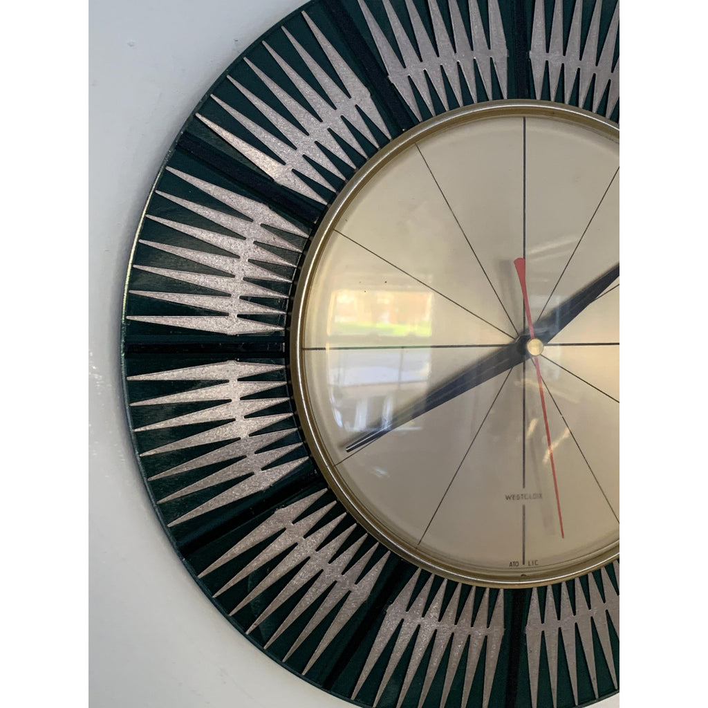 Westclox Starburst Wall Clock – 1970s Dark Green Pierced Brass Champagne Dial 12 Inch