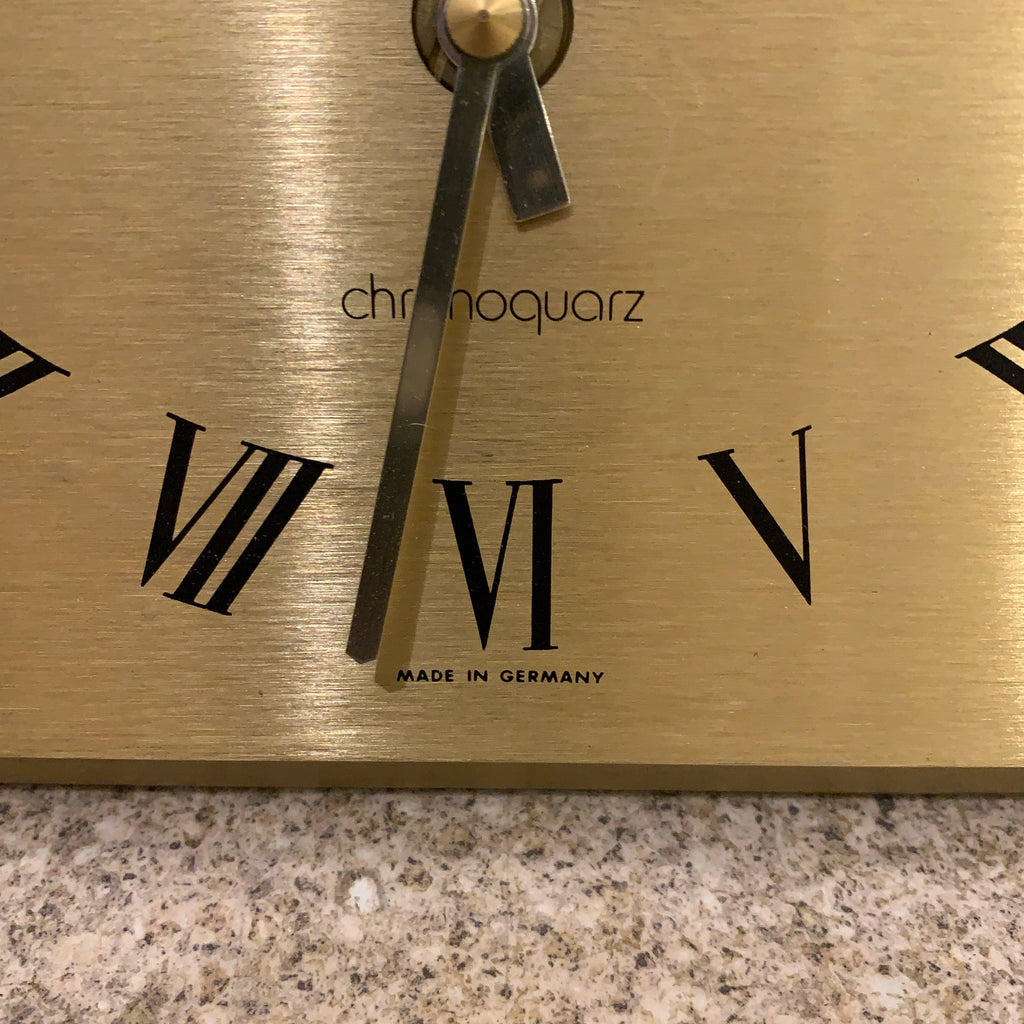 Kienzle International Chronoquartz Mantel Clock, 1970s Brushed Gold Aluminium, Chrome Corners