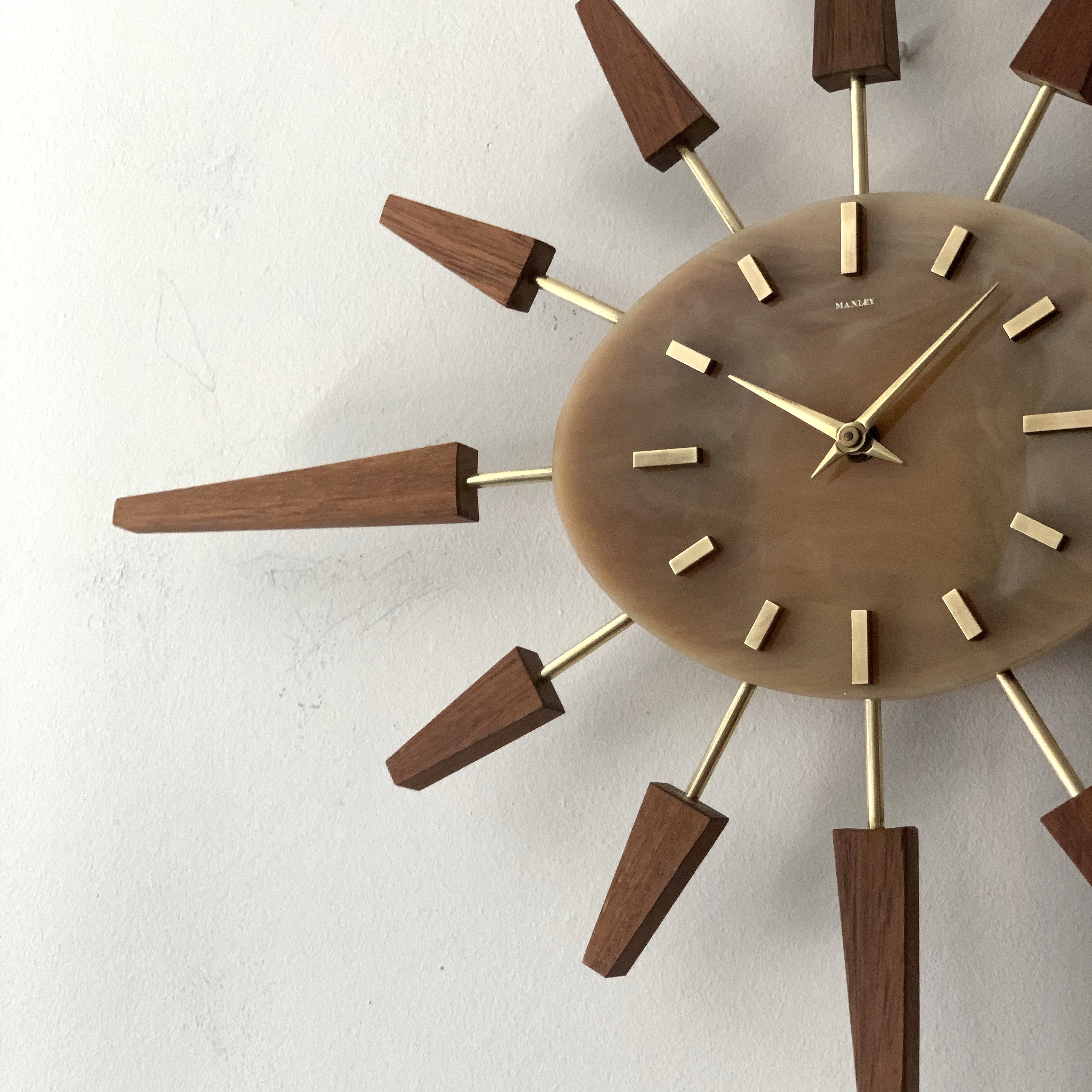 Manley Starburst Wall Clock – 1960s British Teak Walnut Brass Faux Marble Face 19 Inch Quartz