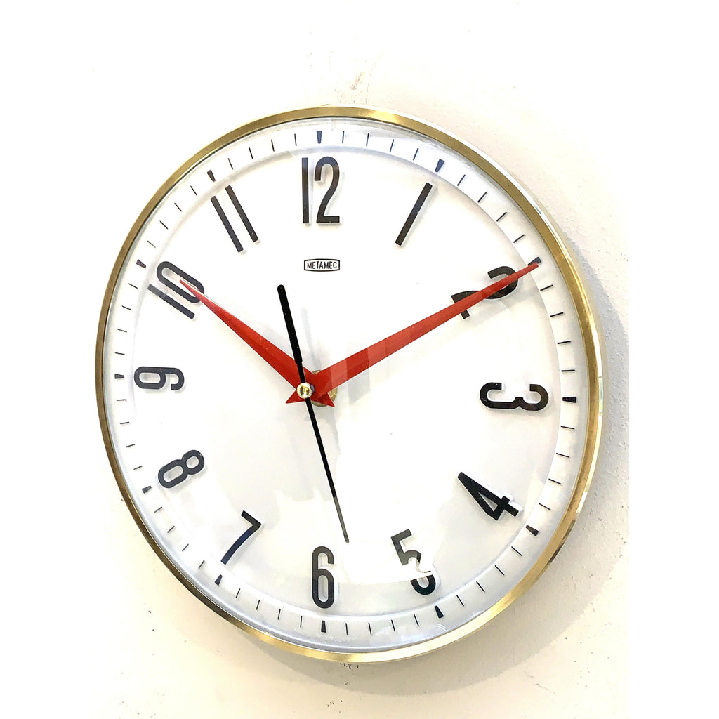 Metamec Model 5868 Wall Clock, 1960s, White Brass Bezel, Red Hands, Arabic Numerals, Quartz