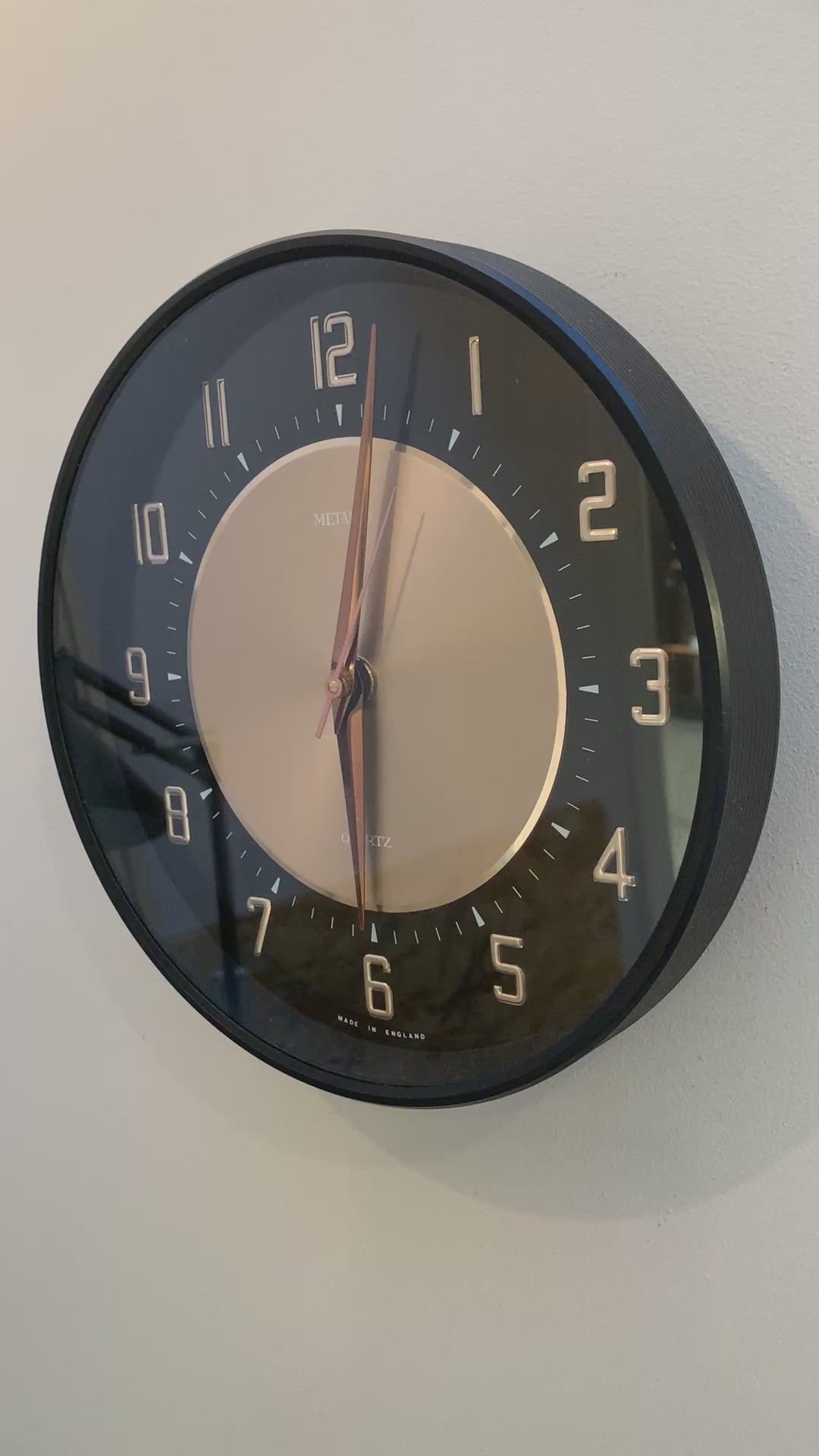 Metamec Model 5635 Wall Clock – 1970s Copper Rose Gold Two Tone Dial Original Movement 8 Inch